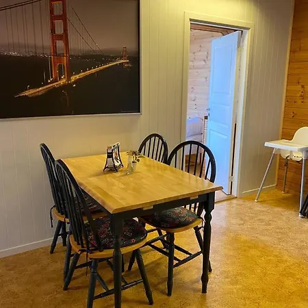 2 Bedrooms - 307 Near Kristiansand Apartment