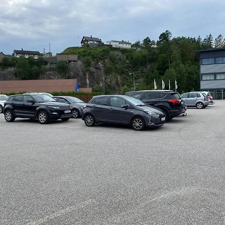 2 Bedrooms - 307 Near Kristiansand *